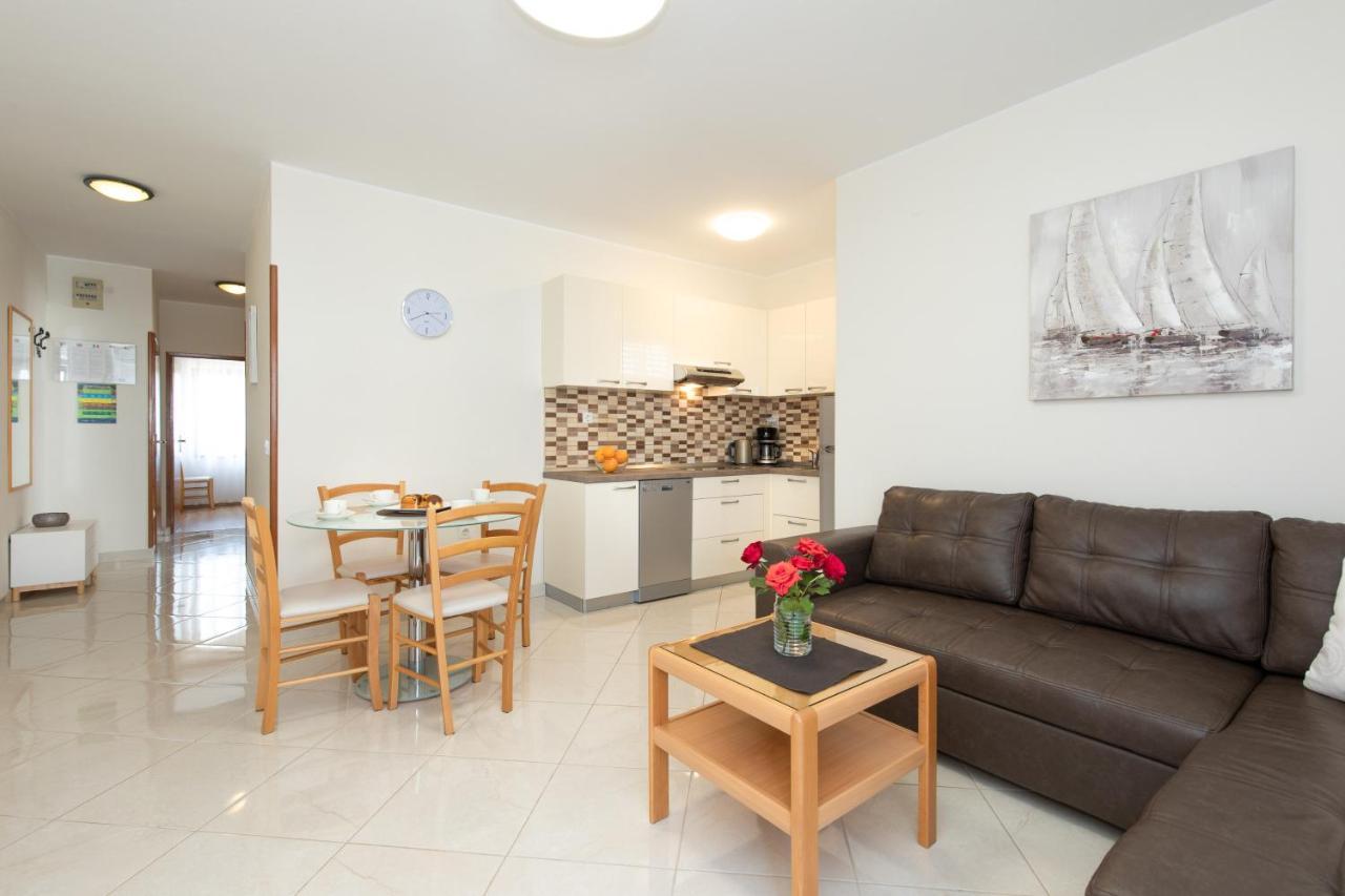 Apartments Dujmovic Ivo 2 巴斯卡 外观 照片